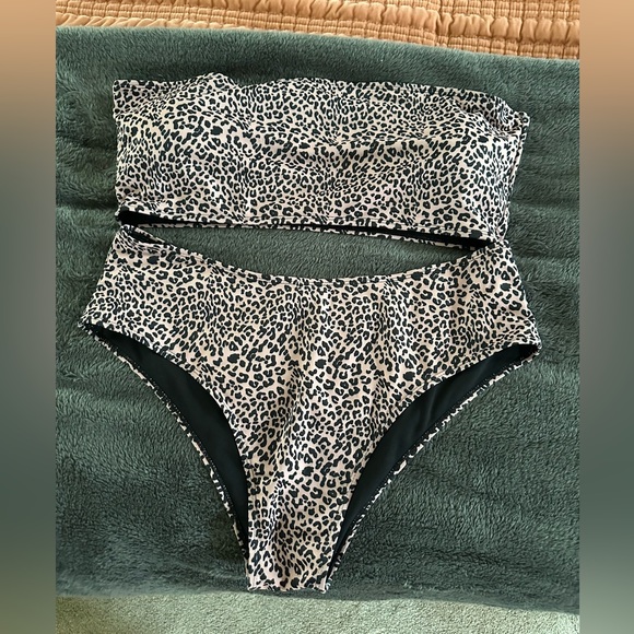 Plus size SHEIN swimsuit! - Picture 2 of 2